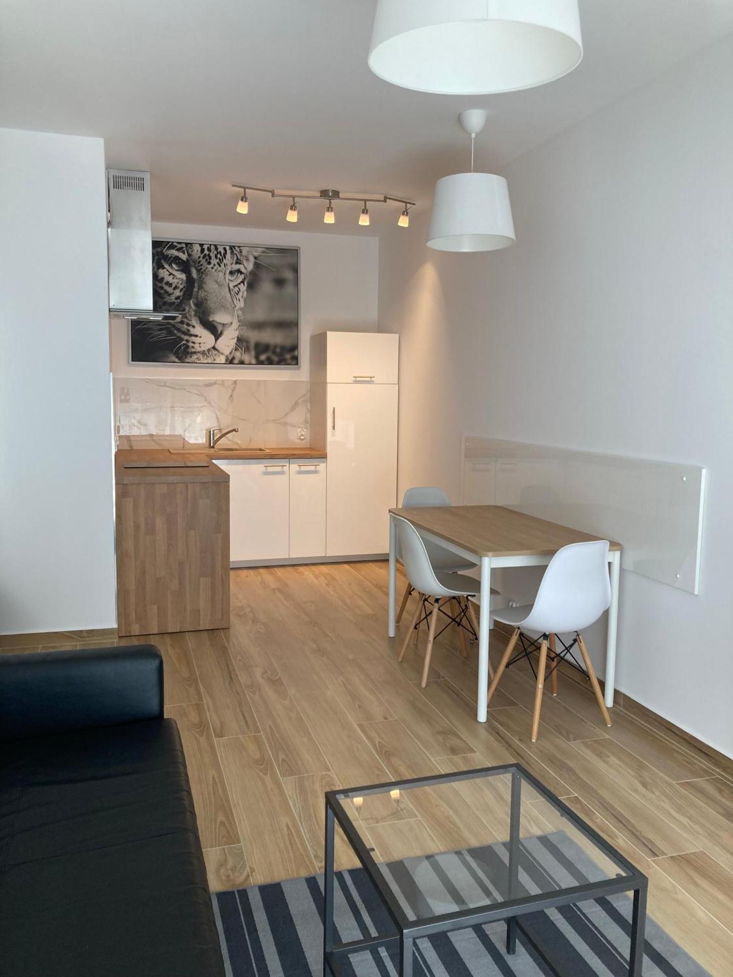Marcelin Apartments พอซนาน ภายนอก รูปภาพ