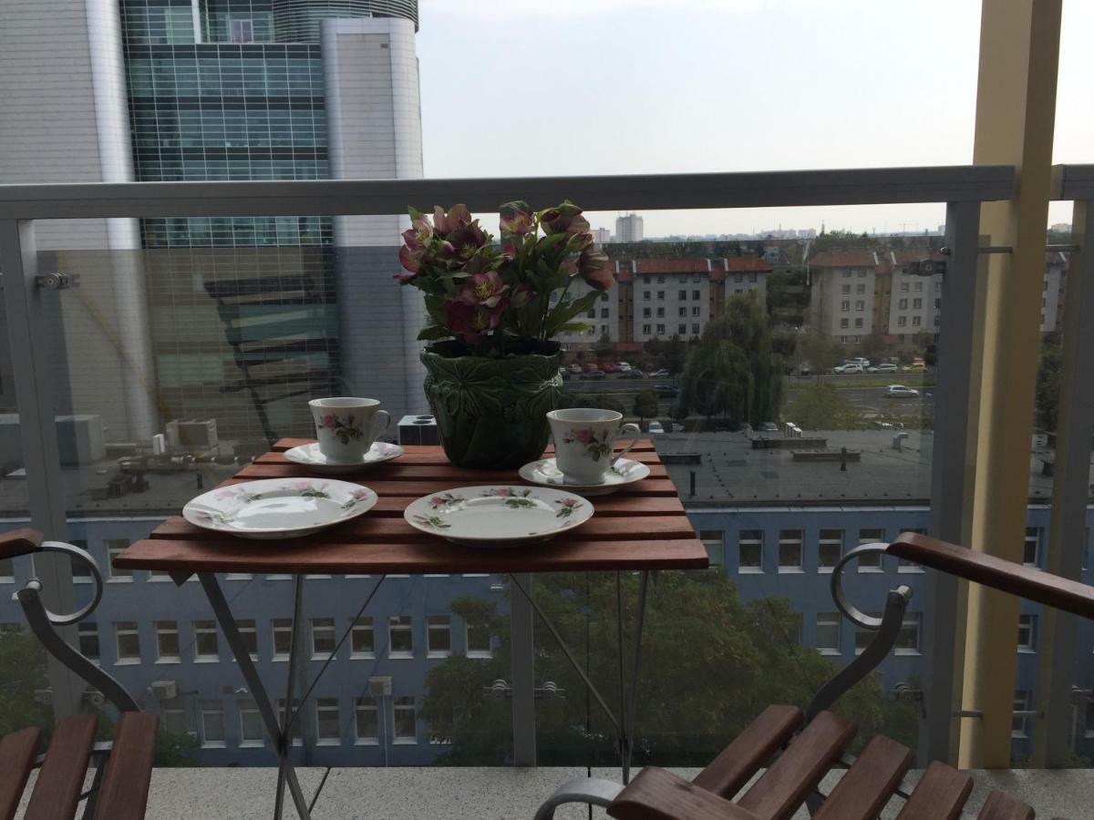Marcelin Apartments พอซนาน ภายนอก รูปภาพ